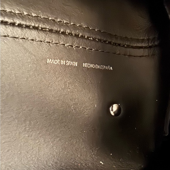 CAROLINA HERRERA RED LEATHER SHOPPER TOTE HANDBAG - Picture 15 of 16